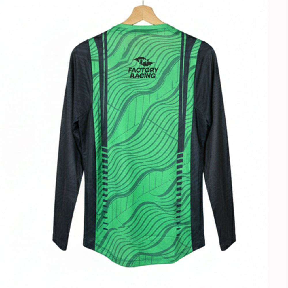 Jersey + Helm Kerstdeal